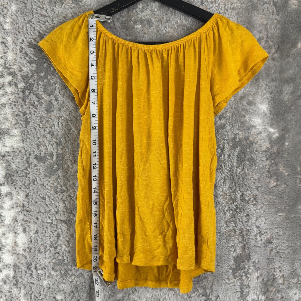 New Kim & Cami Size Small Flutter Sleeve Scoop Neck Knit Blouse Yellow Women - Picture 2 of 7